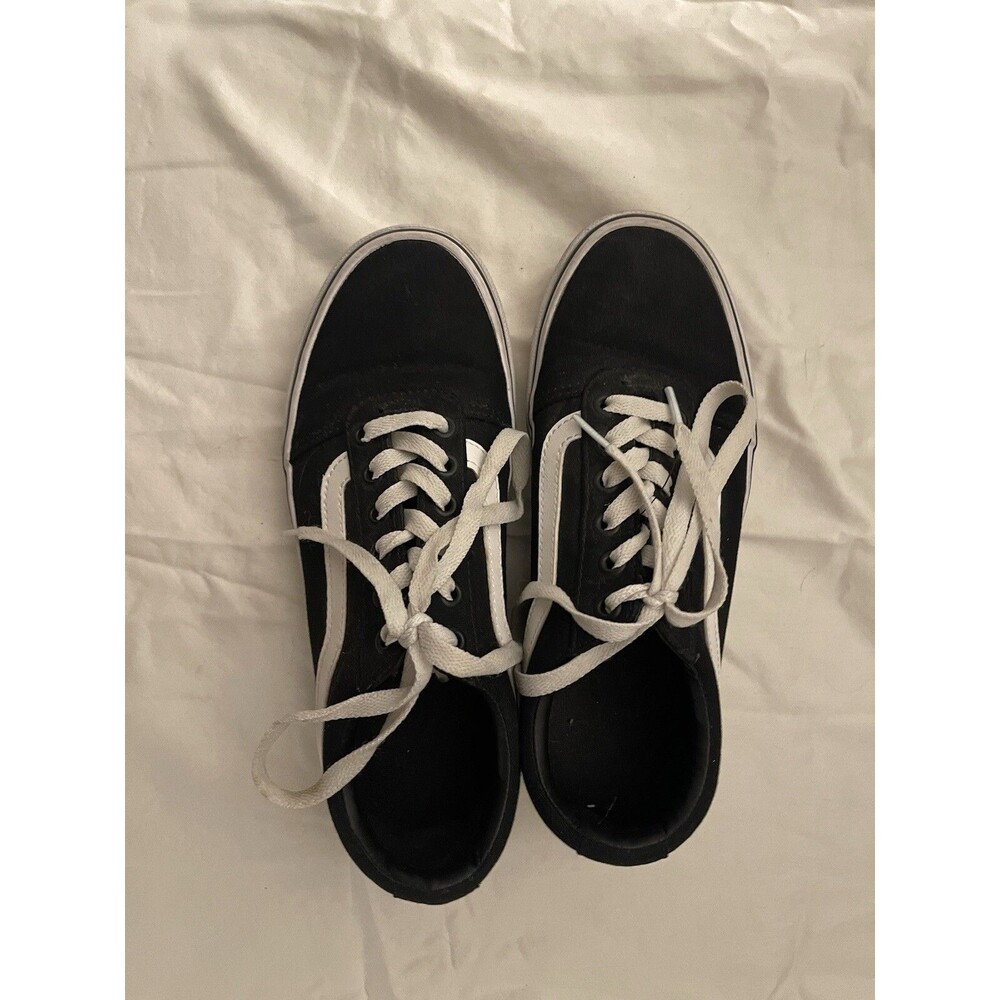 Women’s Vintage Black and White Old Skool Vans Low Top Lace Up Sneakers Size 7
